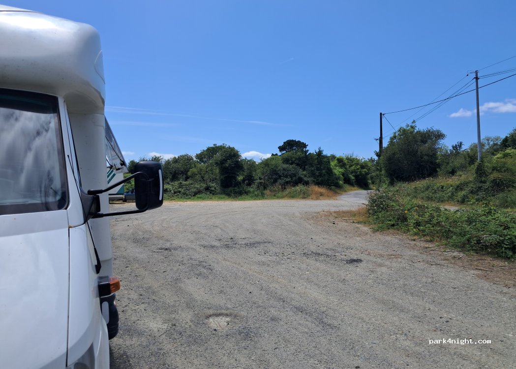 (29460) Hôpital-Camfrout - 347 Route des Carrières — foto