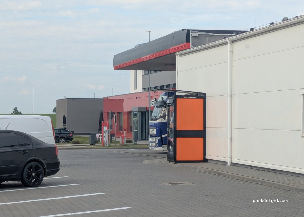 (83-230) Kopytkowo - Unnamed Road — foto