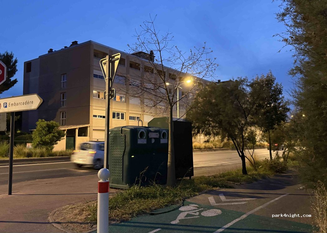 (83500) La Seyne-sur-Mer - 322 Avenue Jean-Baptiste Mattei — foto
