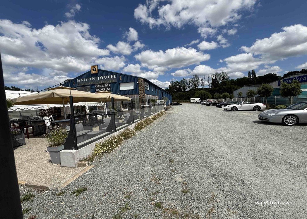 Maison Jouffe Distillerie et Brasserie — foto