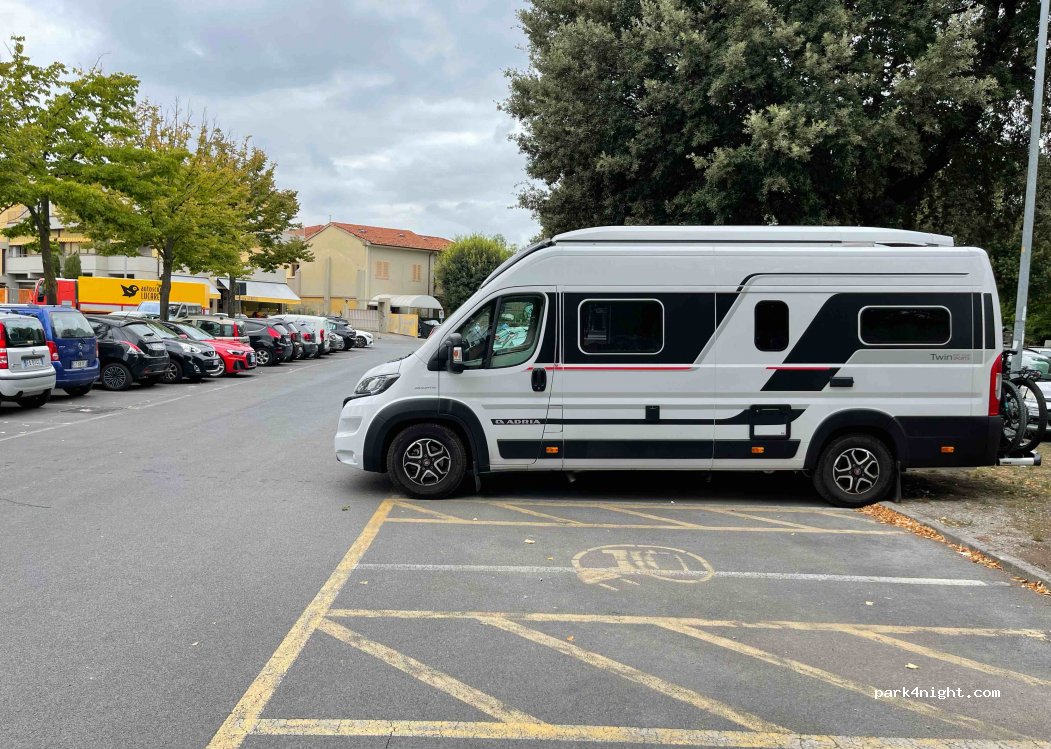(55100) Lucca - 83 Via Pubblici Macelli — foto 4