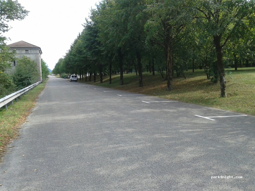 (38390) Porcieu-Amblagnieu - La Serre — foto