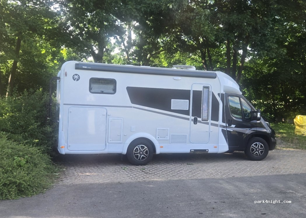 (65760) Eschborn - 1 Wiesenfestplatz — foto