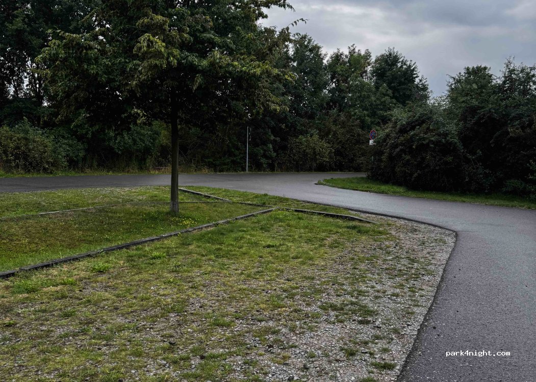 (04435) Schkeuditz - 25 Dorfstraße — foto