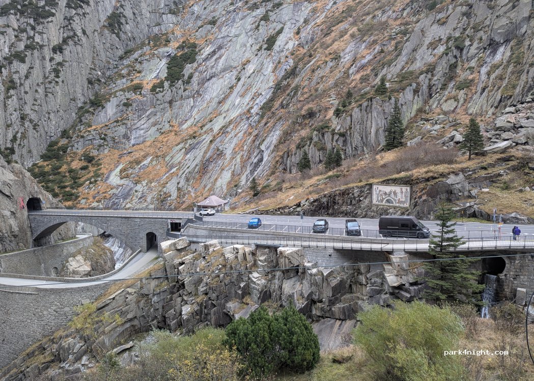 (6490) Andermatt - 13 Gotthardstrasse — foto