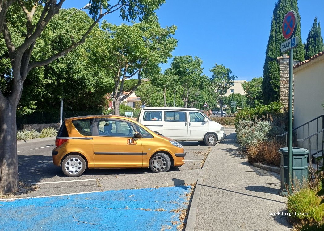 (83110) Sanary-sur-Mer - 1000 Chemin de l'Huide — foto