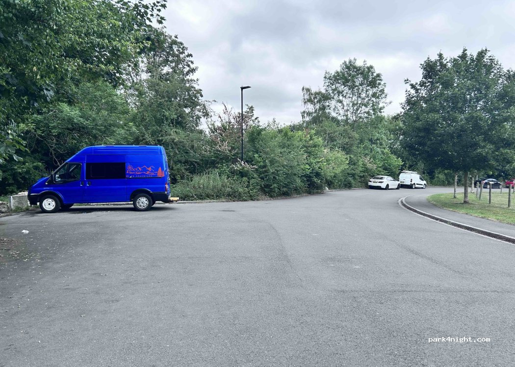 (S61 2SE) Thorpe Hesley - 9 Smithy Wood Road — foto 3