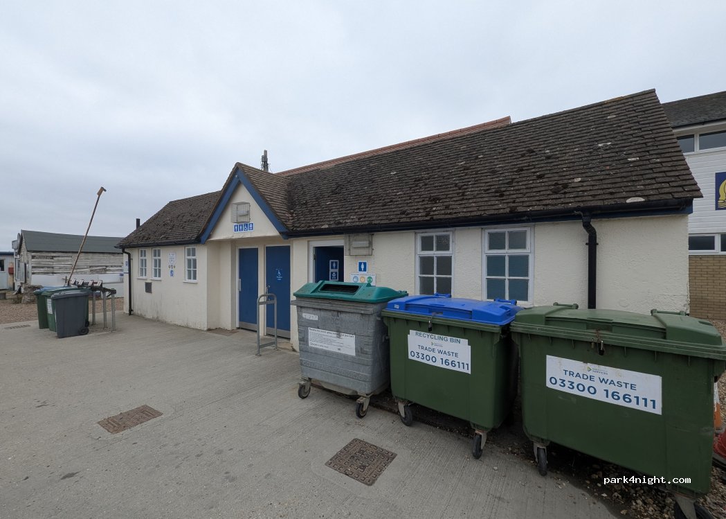 (IP11 9RZ) Felixstowe - Ferry Road — foto