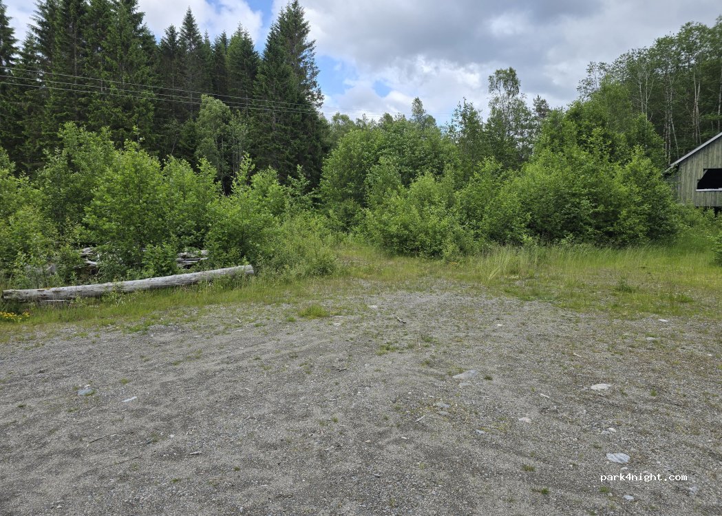 (6670) Øydegard - 289 Straumsnesvegen — foto