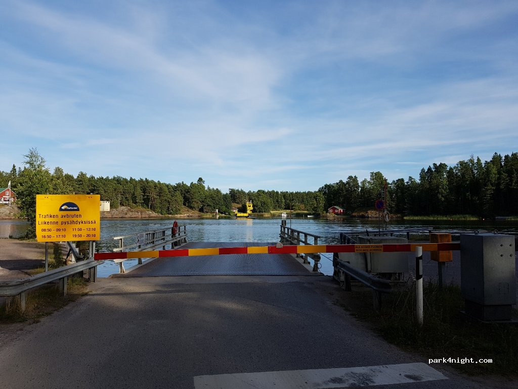 (10270)  - 222 Gölisnäsintie — foto