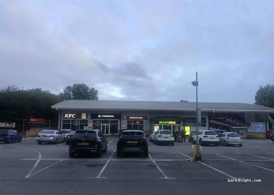 Welcome Break Cardiff Gate Services M4 — foto
