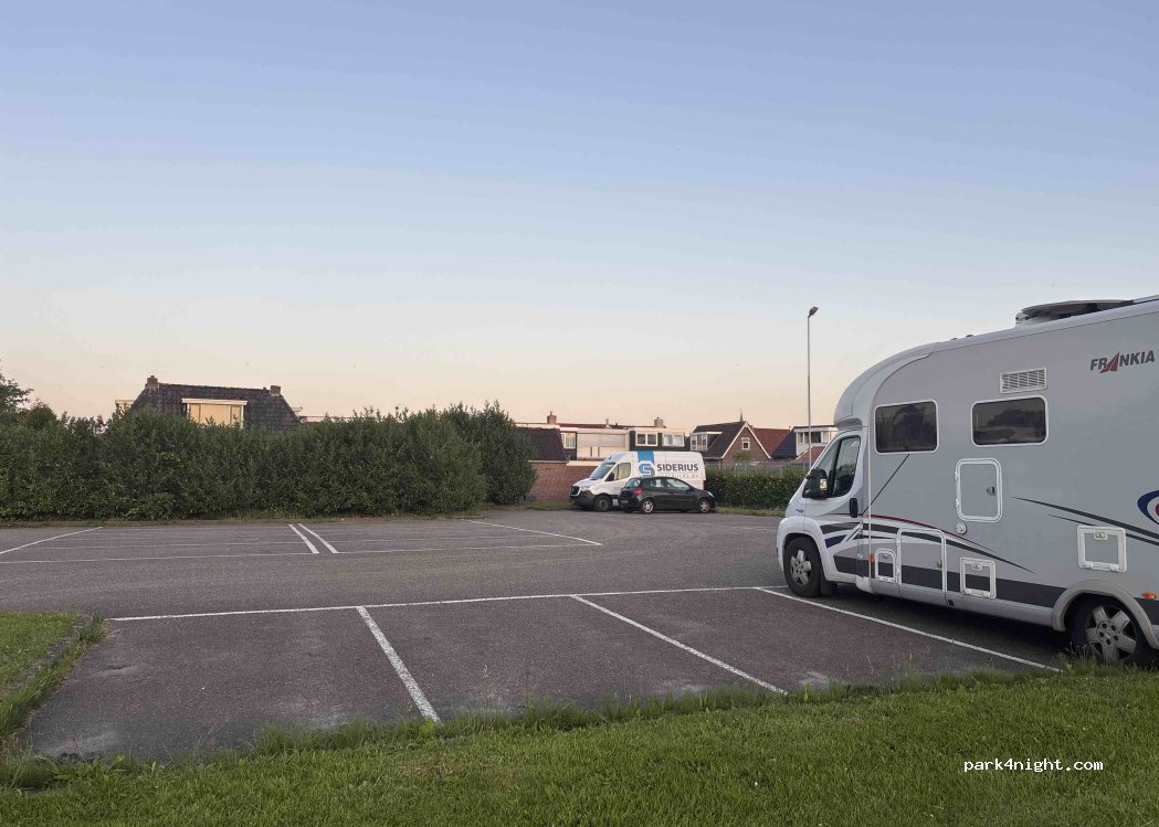 (8501 ZR) Joure - 6 Tolhûswei — foto 2
