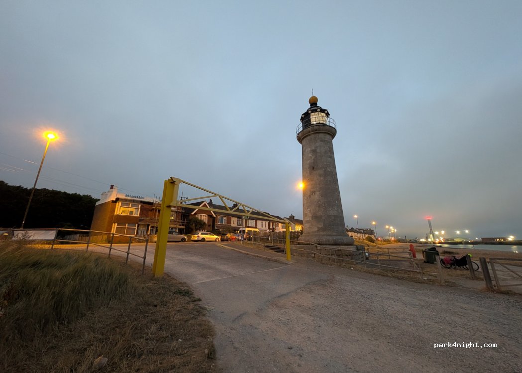(BN43 6RN) Shoreham-by-Sea - 1 Brighton Road — foto
