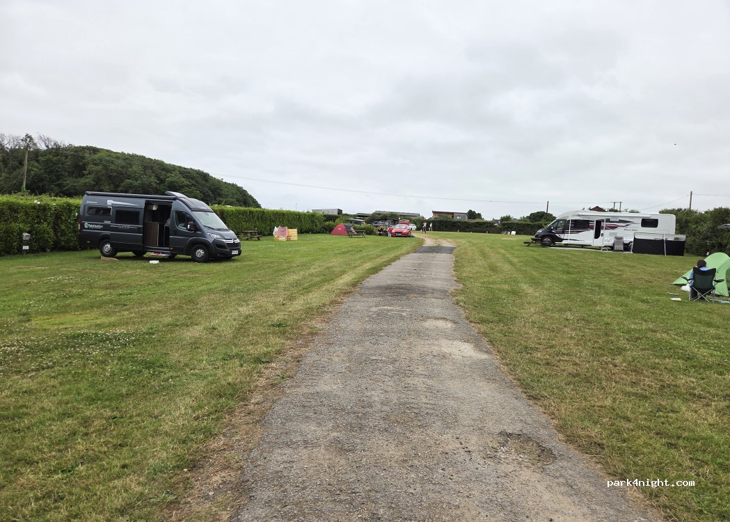 Mount Douglas Farm Campsite — foto 2