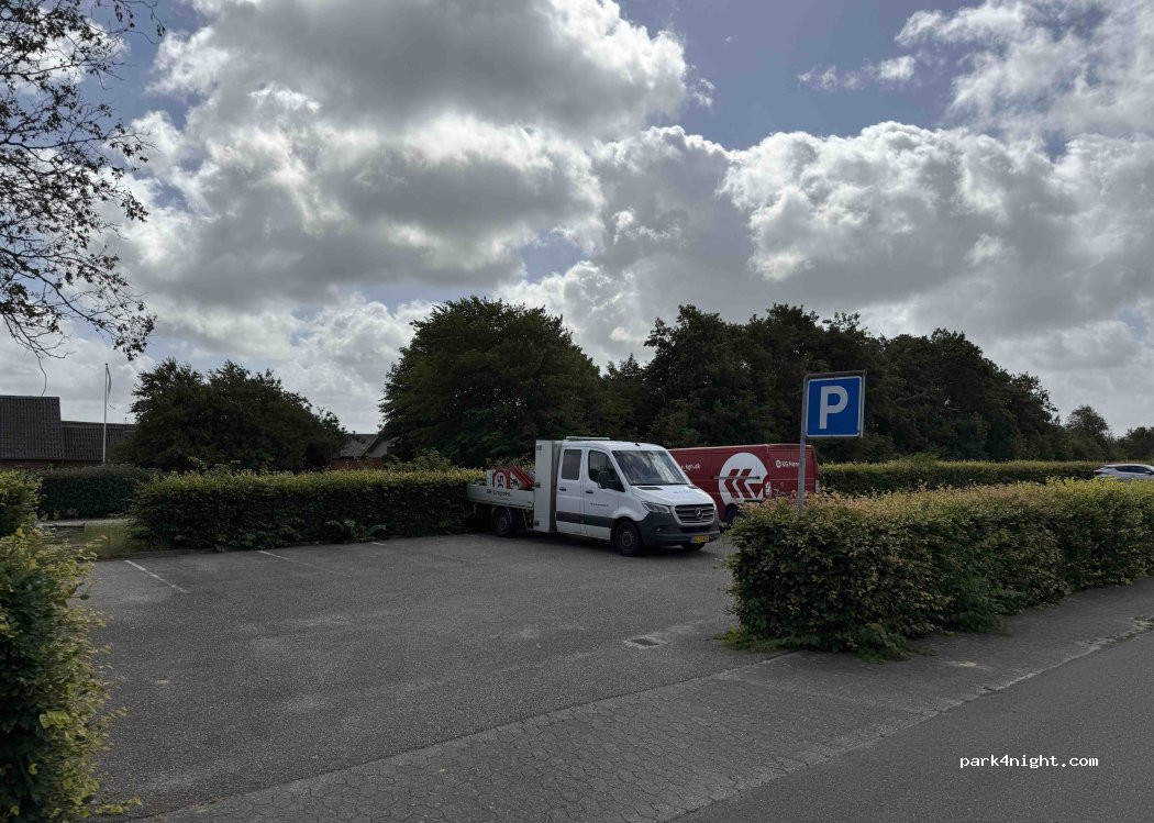 (6840) Oksbøl - 17 Stationsvej — foto