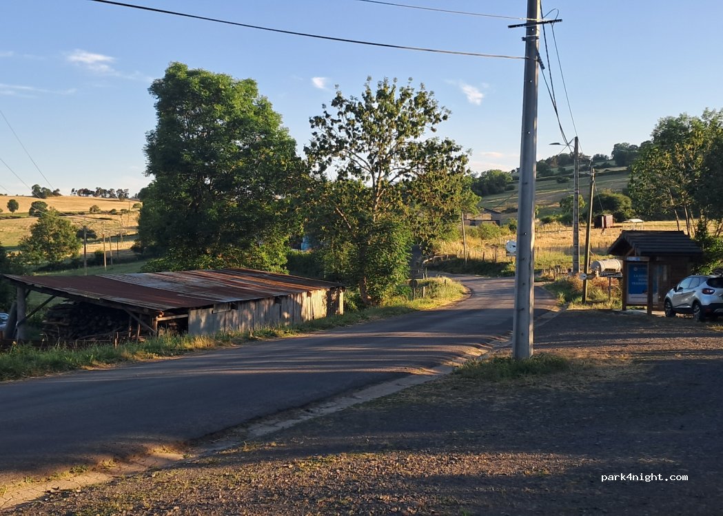 (63710) Saint-Nectaire - 1 Rue de la Coustille — foto