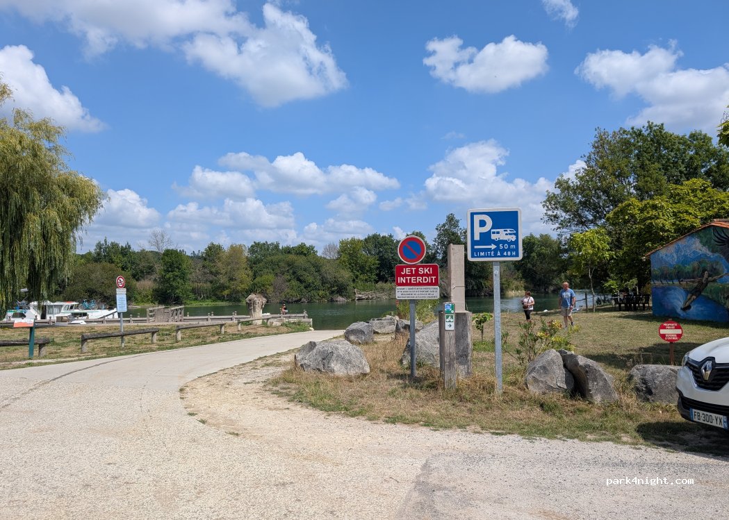 (17800) Salignac-sur-Charente - 34 Rue du Port du Lys — foto 4
