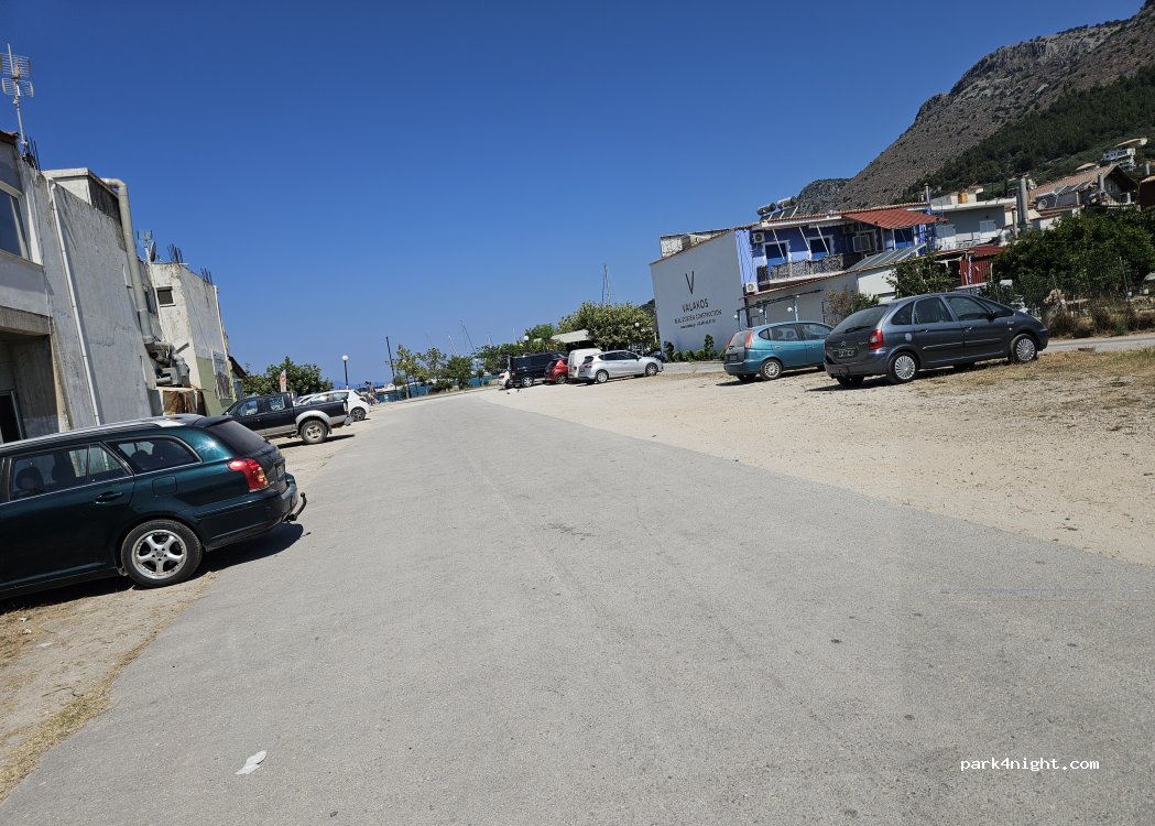 (461 00) Plataria - 6 Ιπποκράτους — foto 3