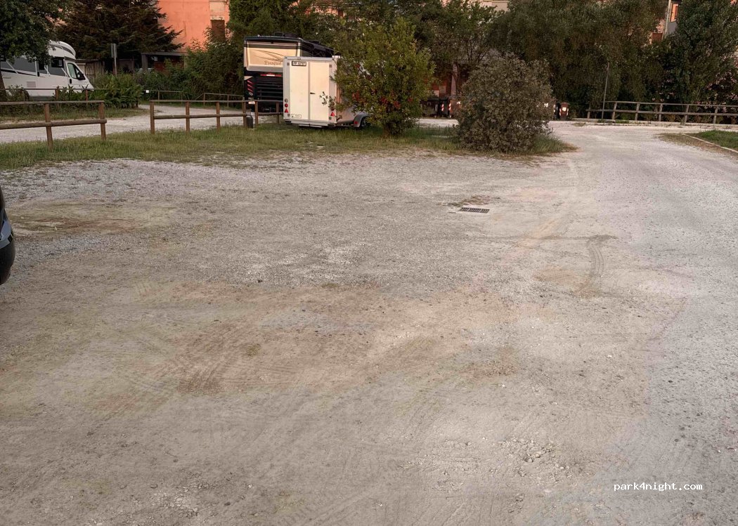 (56128) Marina di Pisa - 252-264 Lungarno Gabriele D'Annunzio — foto