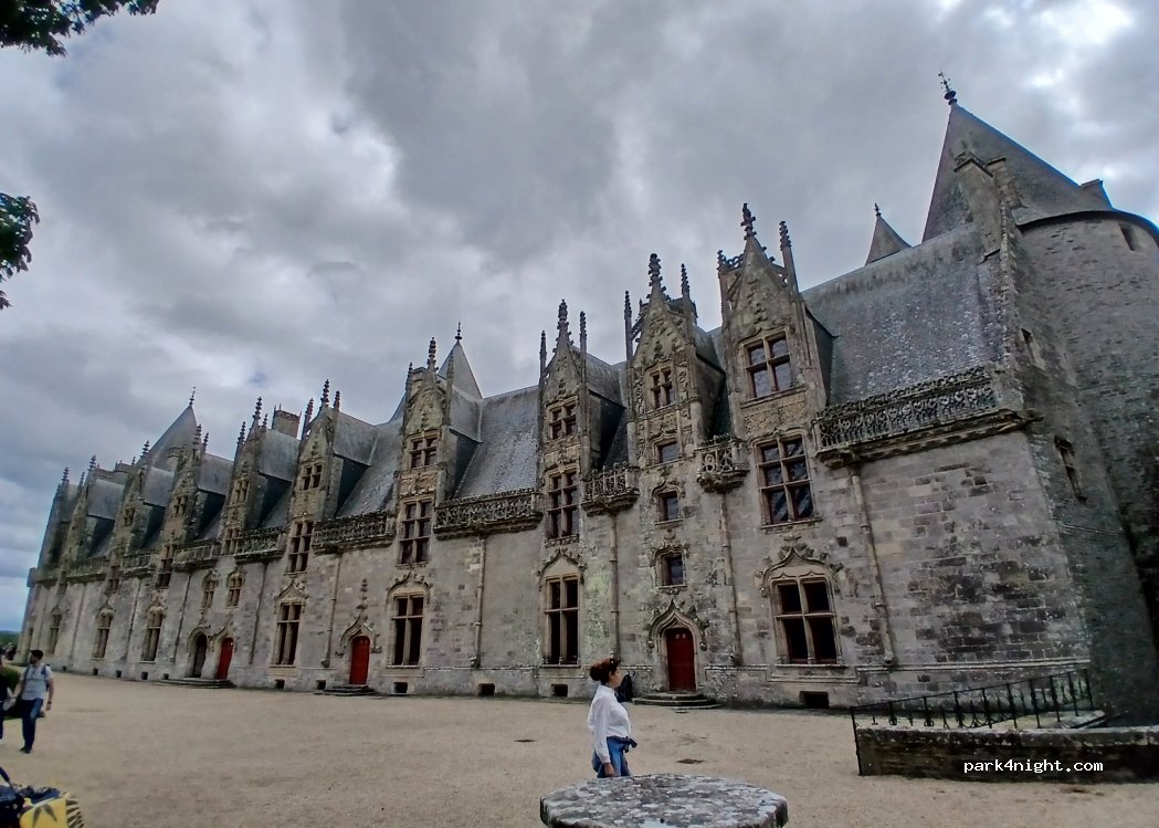(56120) Josselin - 4 Place Saint-Martin — foto 4