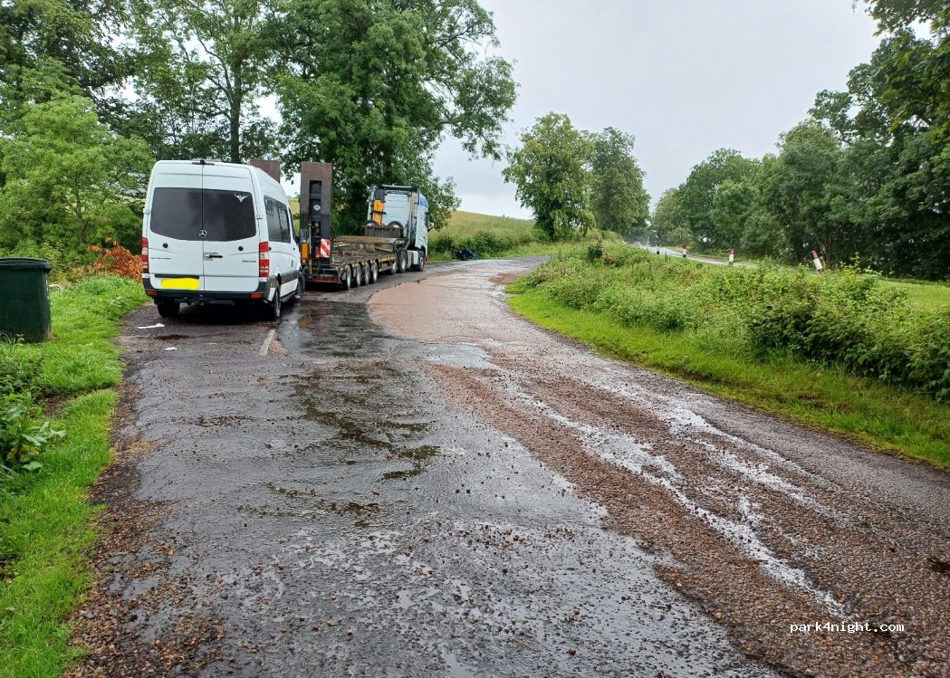(PH7 3NW) Crieff - A85 — foto