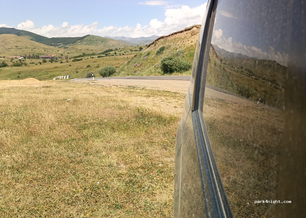 (3703) Jermuk - — foto 2