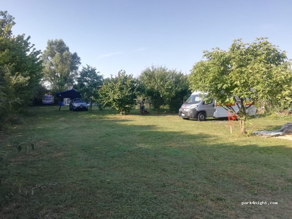 Piccola fattoria/Small Farm — foto 2