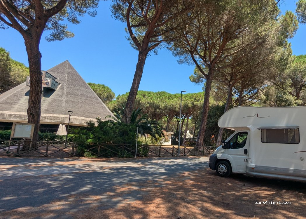 (57022) Marina di Castagneto Carducci - 12 Via Giacomo Puccini — foto 2