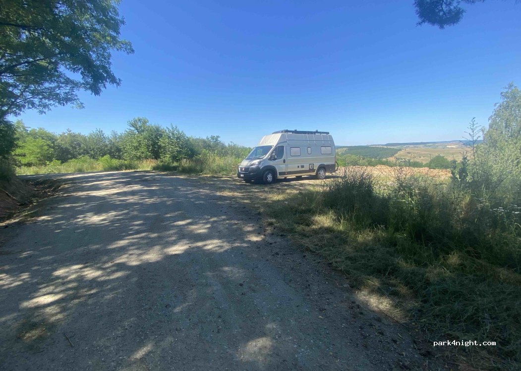 () Făgăraș - DJ109B — foto 2