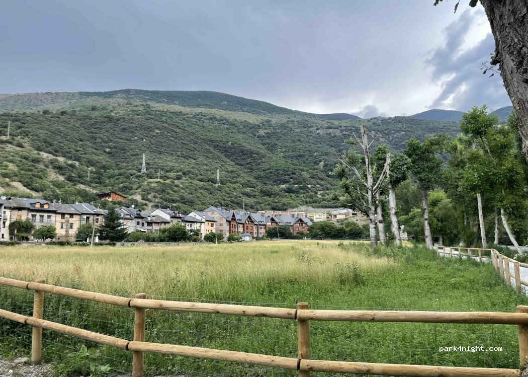 (25594) Rialp - 1 Carrer de l'Horta — foto 3