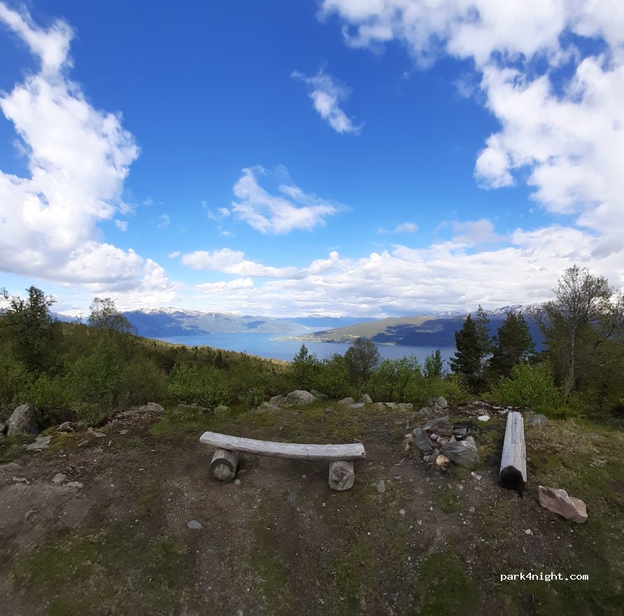 (6899)  - Unnamed Road — foto