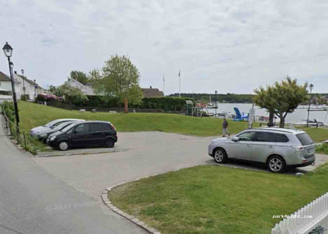 (4790) Lillesand - 27 Strandgata — foto