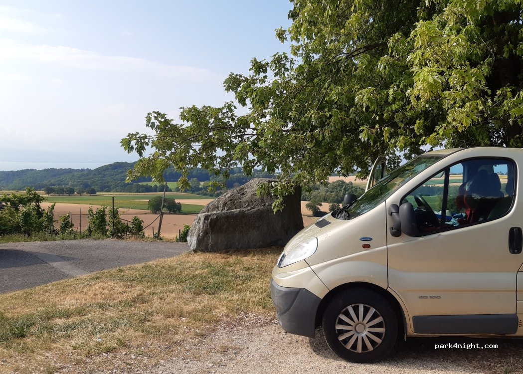 (1169) Yens - 1 Route de l'Ente — foto