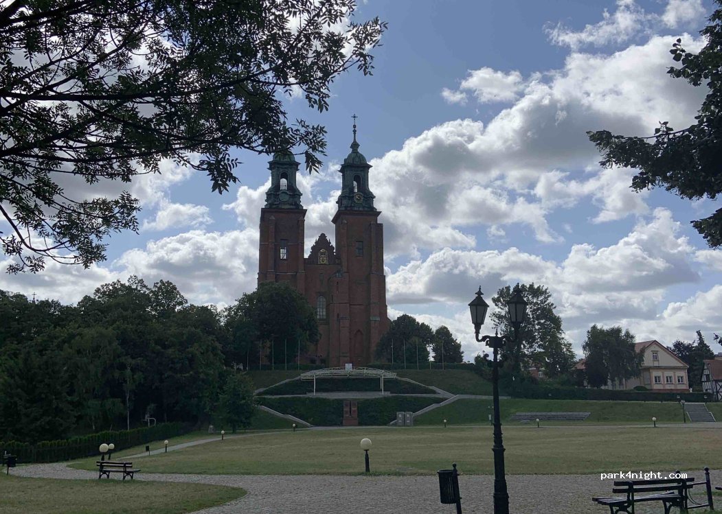 (62-200) Gniezno - 8 Kanclerza Jana Łaskiego — foto 2