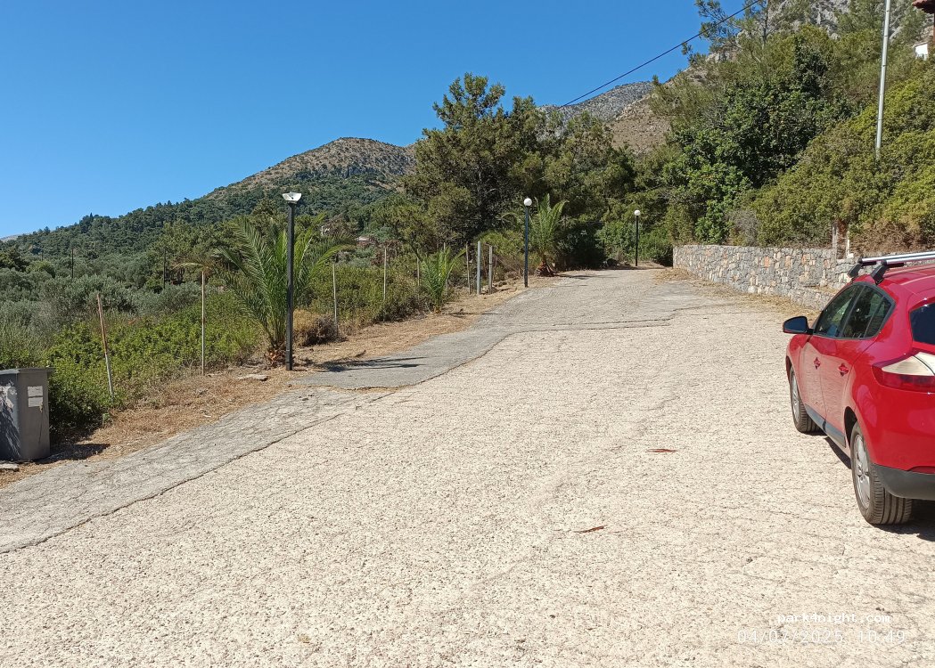 (823 00) Vlichada - Unnamed Road — foto 2