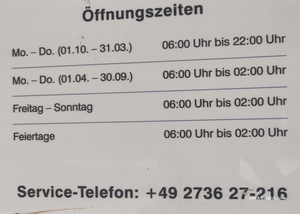 (81541) München - Unnamed Road — foto