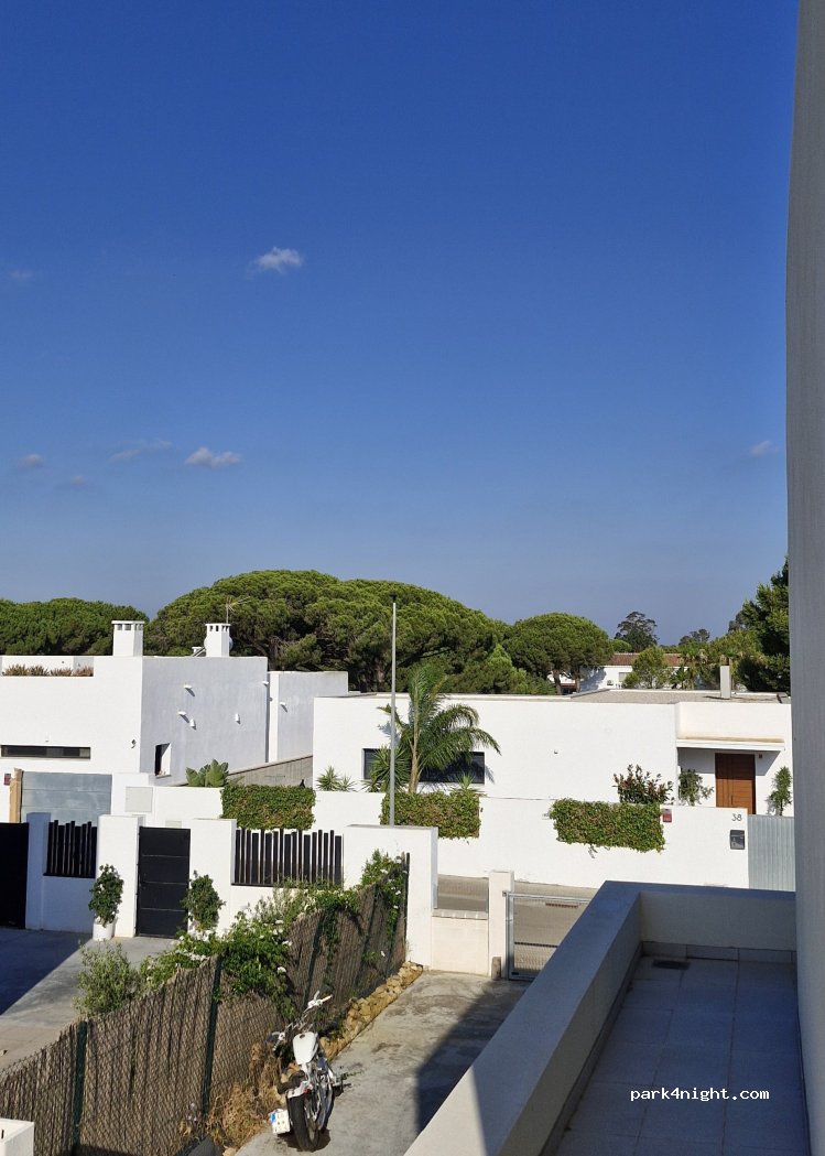 (11130) Chiclana de la Frontera - 29 Calle Italia — foto
