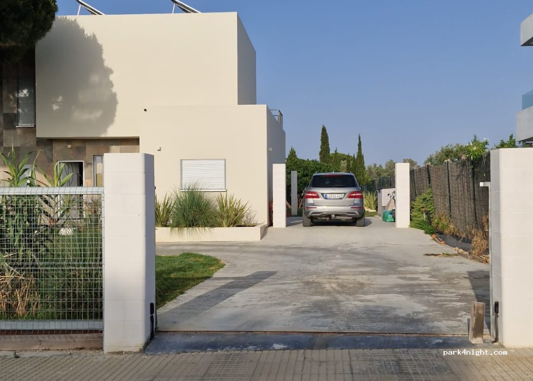 (11130) Chiclana de la Frontera - 29 Calle Italia — foto 3