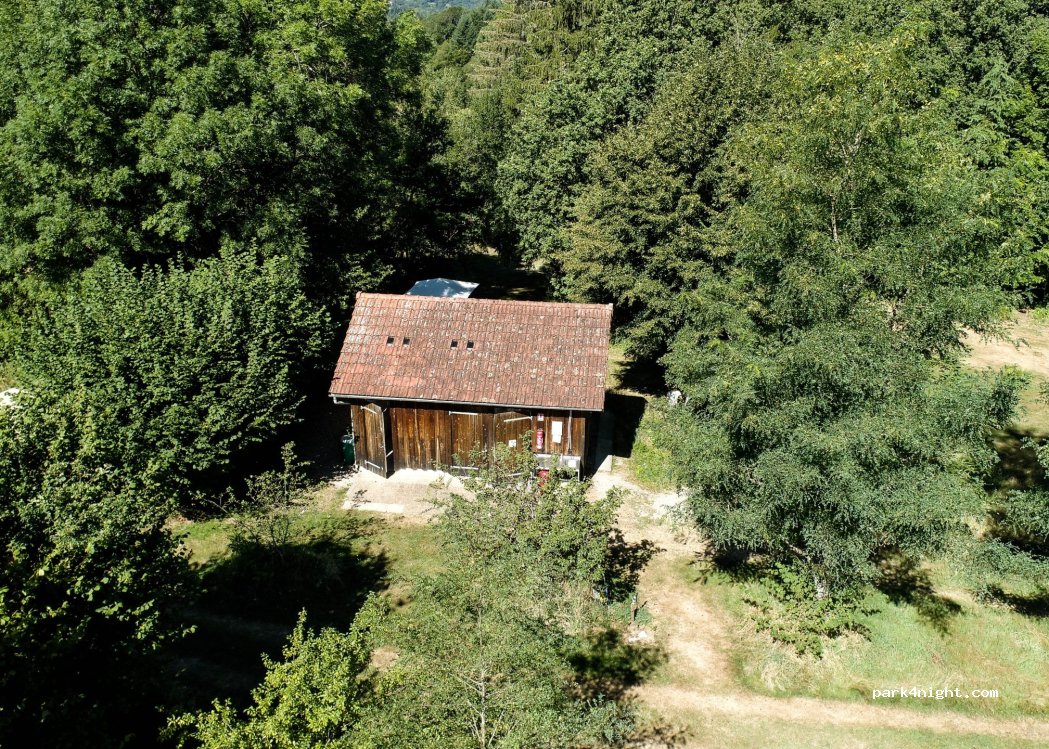 Les Quatre Saisons - Camping & Gîtes — foto