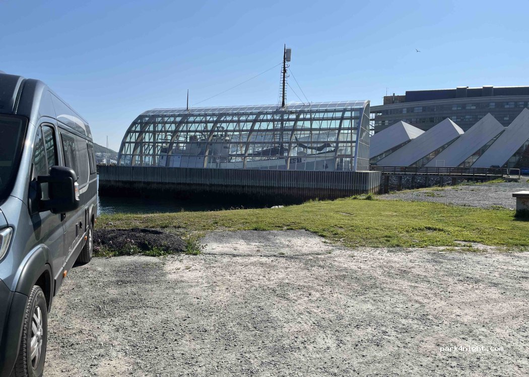 (9007) Tromsø - 10 Hjalmar Johansens gate — foto 2