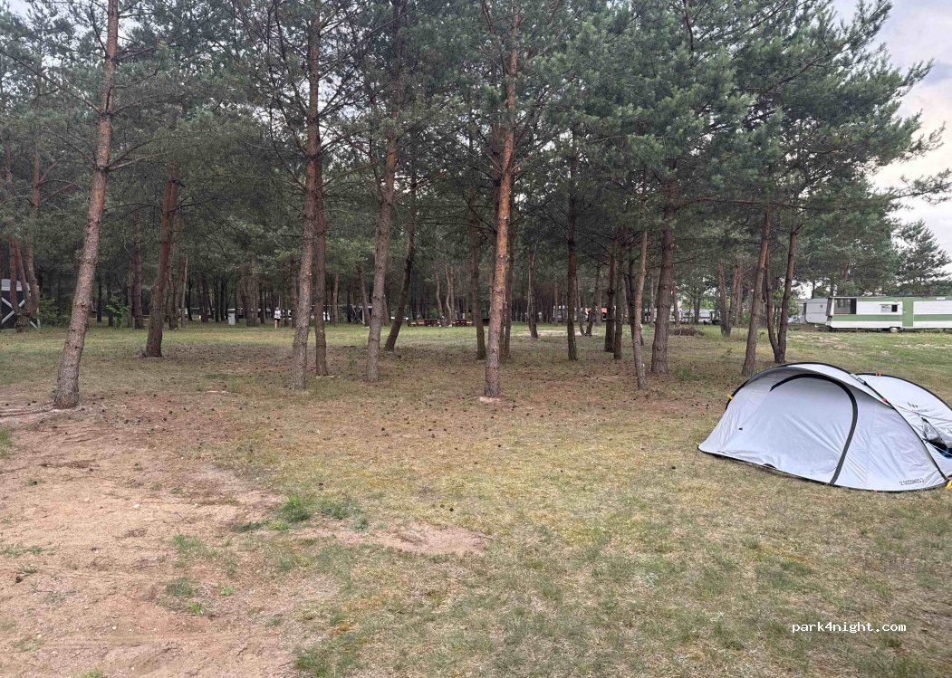 Centrum Kempingowe Wałcz - Pole biwakowe Szwecja — foto 3