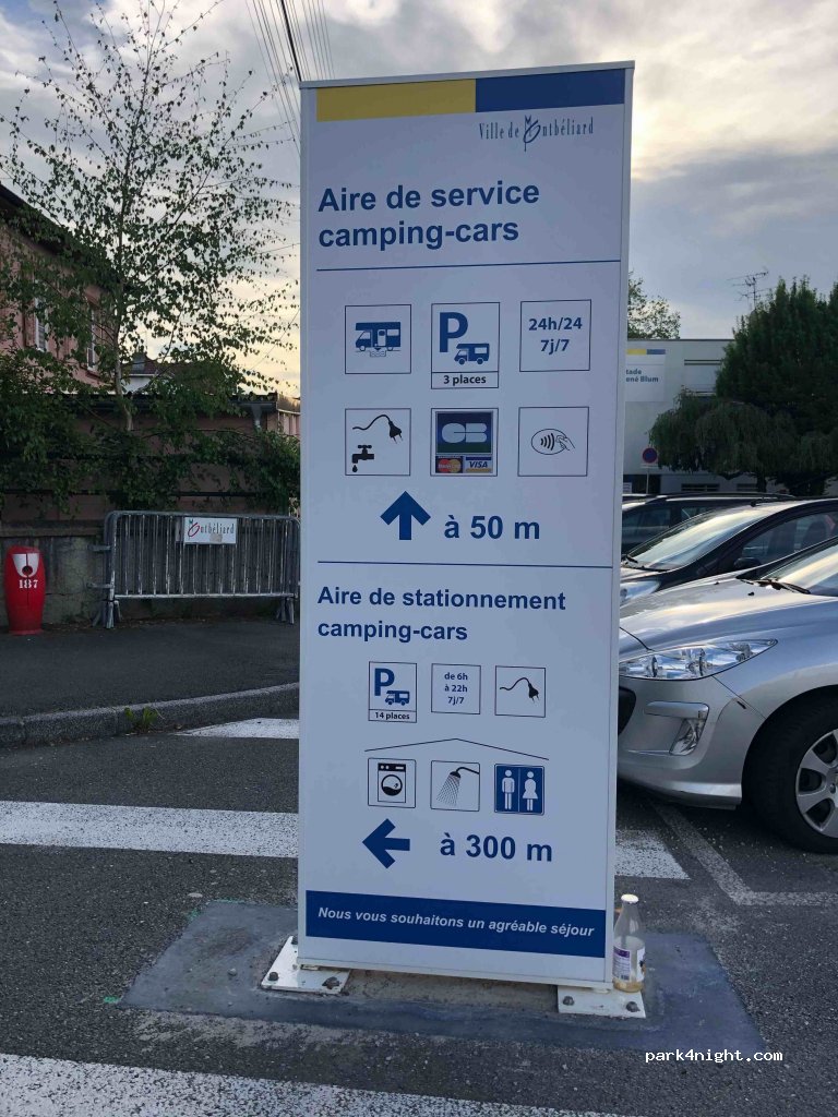 (25200) Montbéliard - 7-11 Rue du Champ de Foire — foto 2