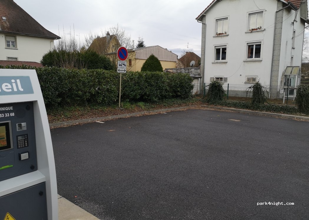 (25200) Montbéliard - 7-11 Rue du Champ de Foire — foto 4