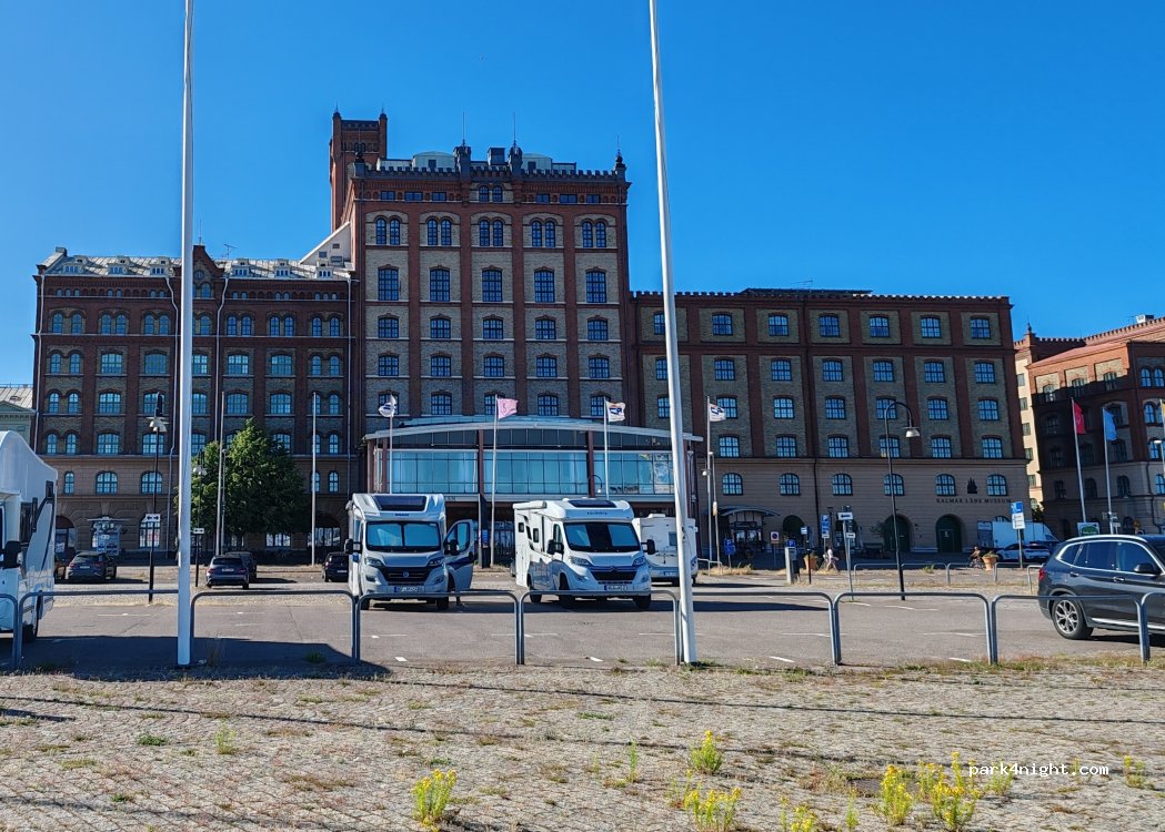 (392 31) Kalmar - 44 Skeppsbrogatan — foto 4