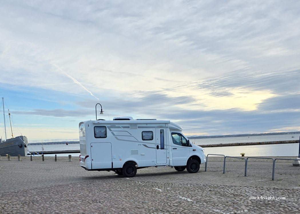 (392 31) Kalmar - 44 Skeppsbrogatan — foto 5