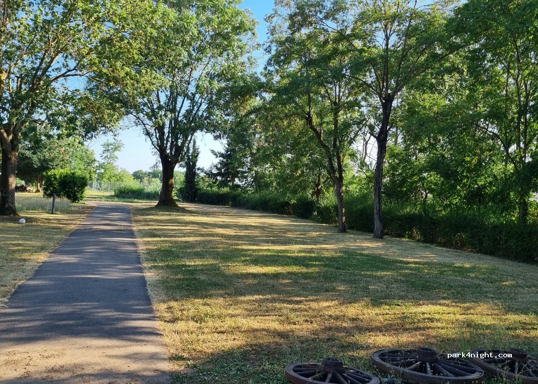 (79395) Neuenburg am Rhein - 7 Eichwaldstraße — foto