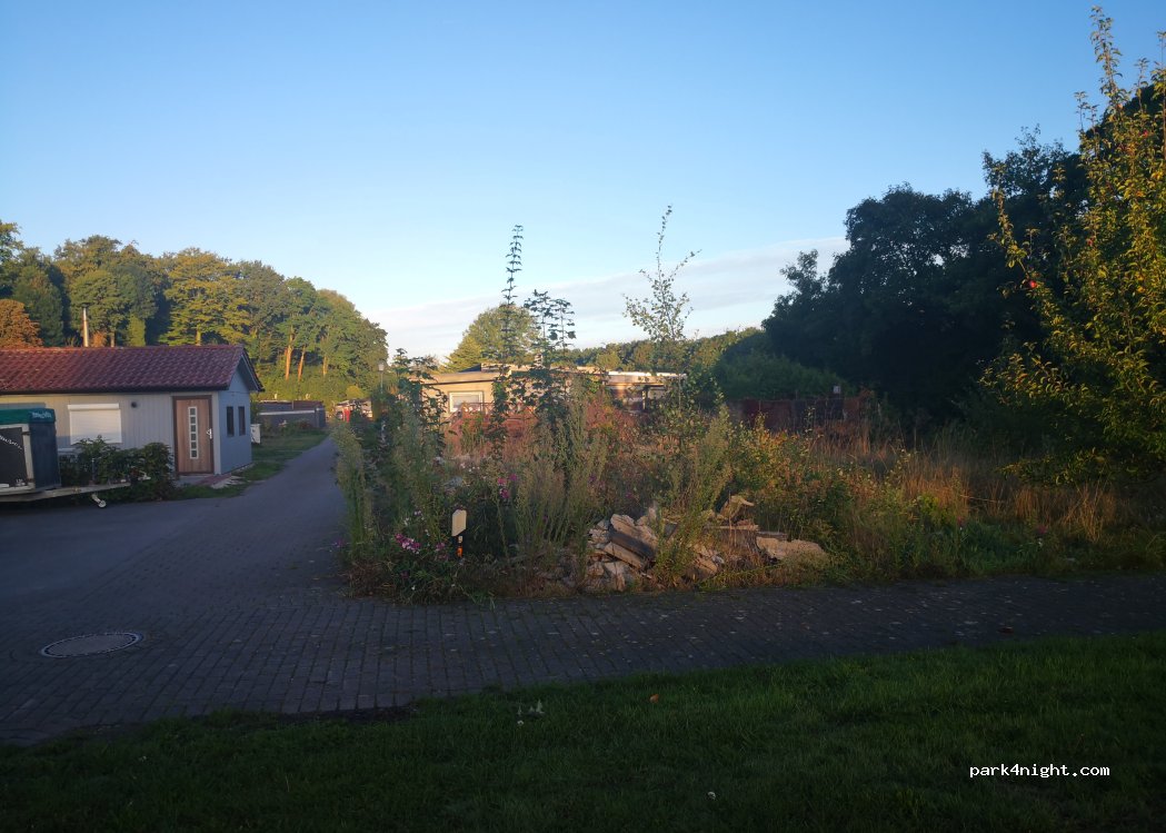 Campingplatz am hohen Ufer — foto 3