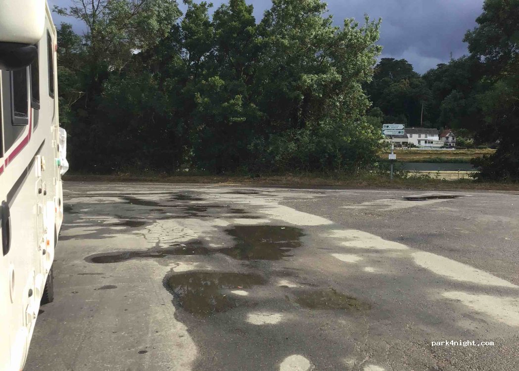 (37550) Saint-Avertin - Unnamed Road — foto 2