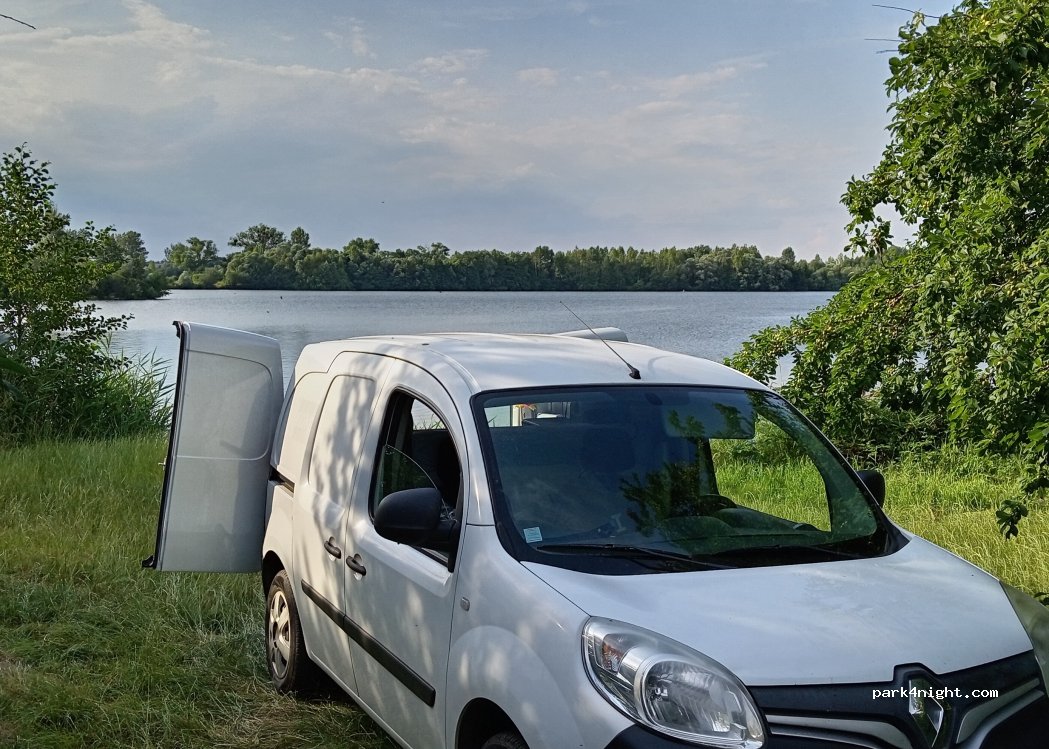 (747 92) Dolní Benešov - Unnamed Road — foto
