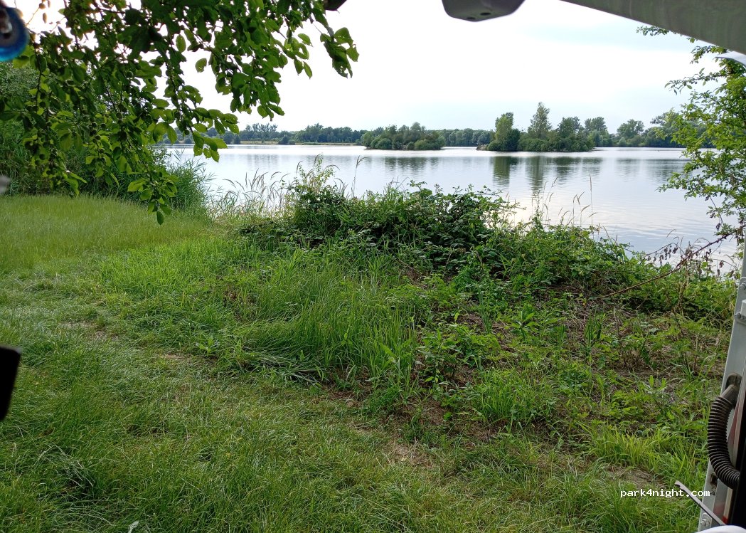 (747 92) Dolní Benešov - Unnamed Road — foto 2